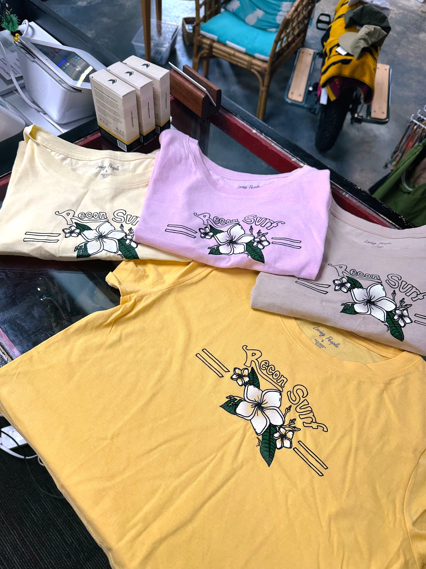 PLUMERIA CROP TEE