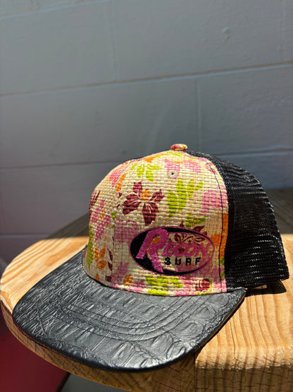 HAWAIIAN FLOWER TEXTURED LOGO HAT
