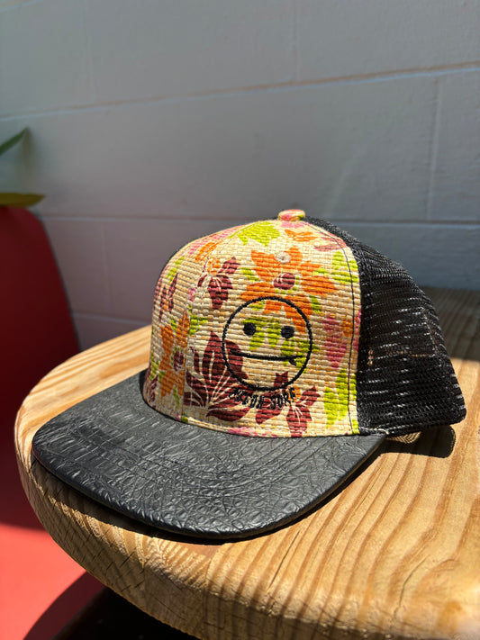 HAWAIIAN FLOWER TEXTURED LOGO HAT