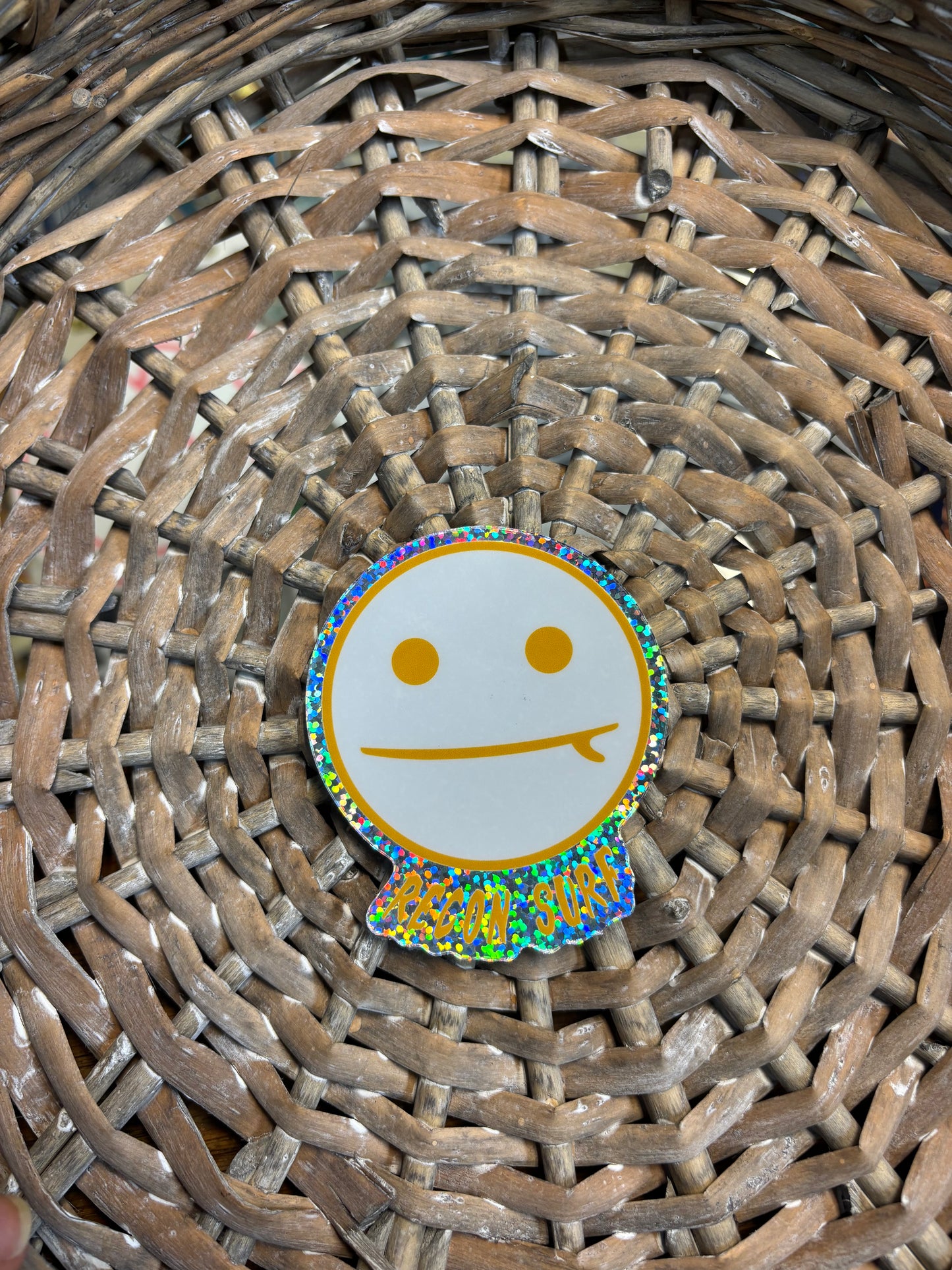 SPARKLE SURFER SMIRK STICKER