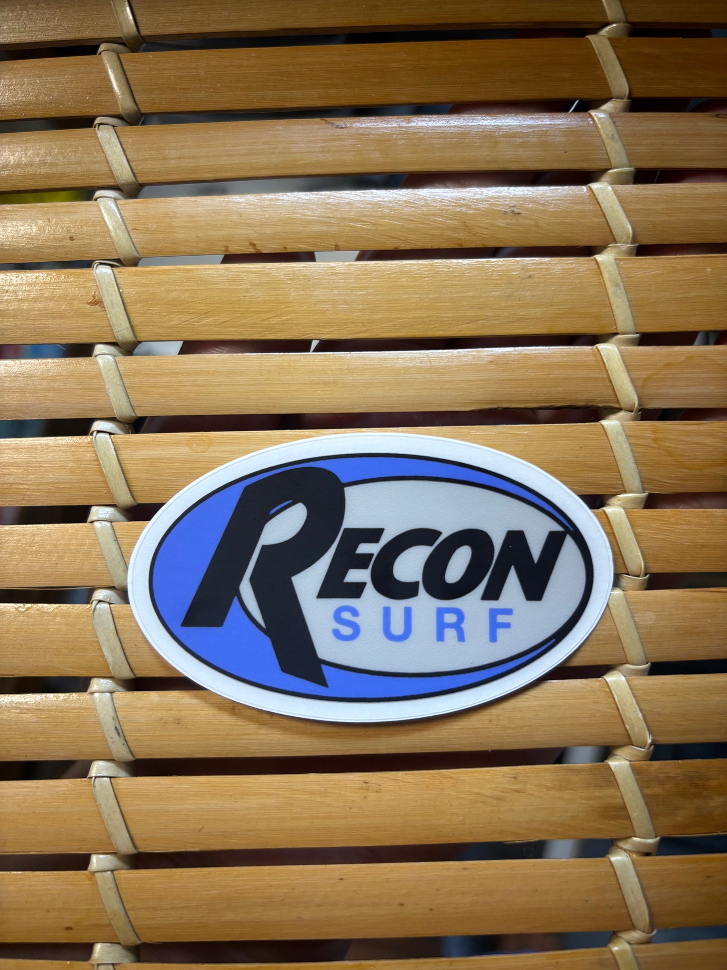 OVAL LOGO STICKER