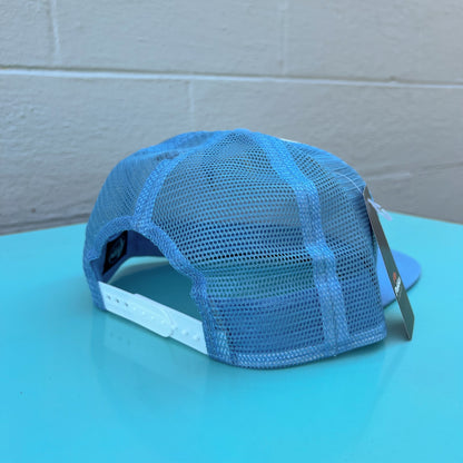 BEACH DAY TRUCKER