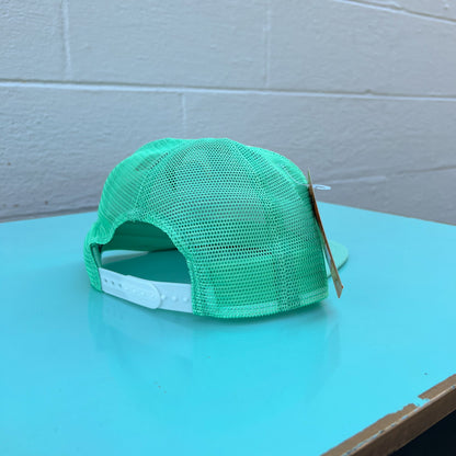 BEACH DAY TRUCKER
